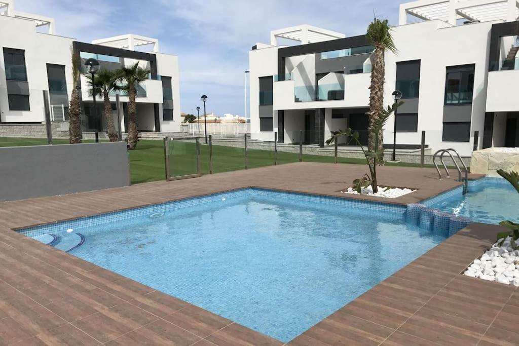 Oasis Beach IX Puntaprima Apartment Torrevieja Exterior foto